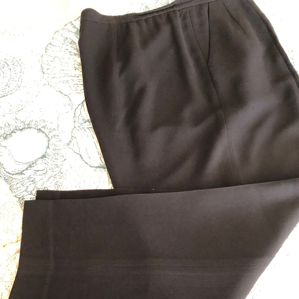 Black crepe fully-lined dress trousers